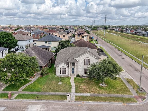 2nd image of 3901 Gibraltar Dr