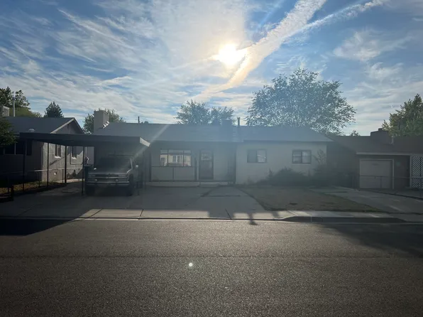 910 N Watson Ave, Farmington, NM 87401