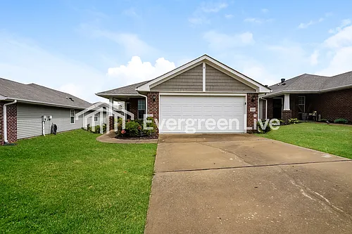 3008 Village Ridge Dr Photo 1