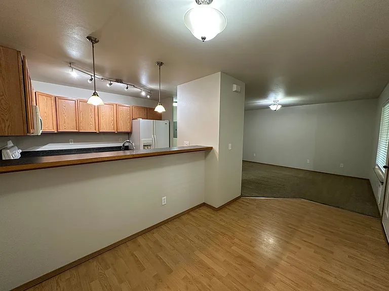 5752 Legoe Ave #202 — Photo 6