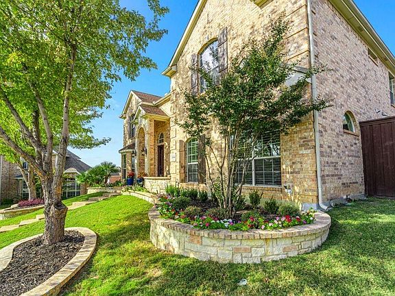 3rd image of 5806 Southern Pines Ct