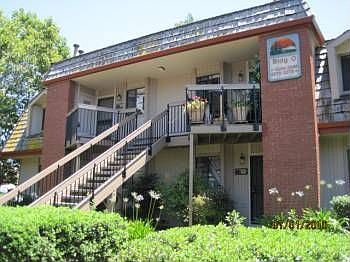 2nd image of 3284 Shadow Park Pl