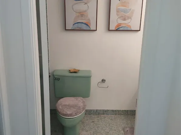 4330 Hillcrest Drive #415, Hollywood, FL 33021