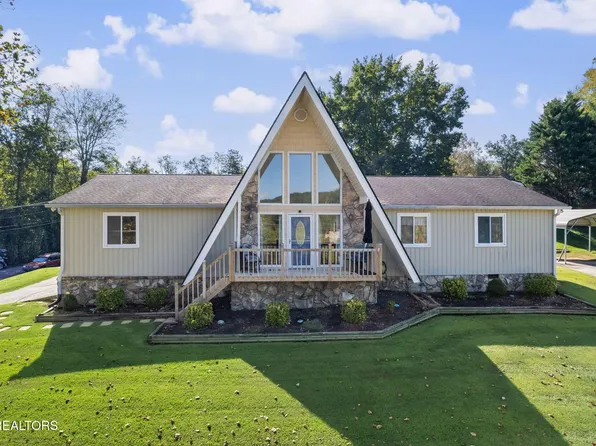 1129 Melton Hill Cir, Clinton, TN 37716