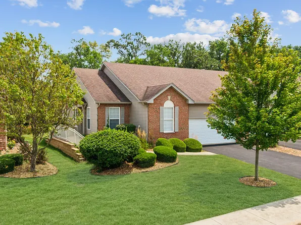 17005 Mendota Dr, Lockport, IL 60441