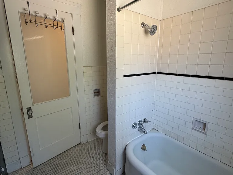 982 24th St #2 — Photo 14