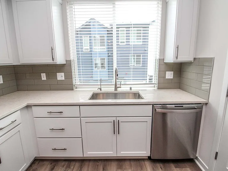 10942 NE 189th Pl #G — Photo 4