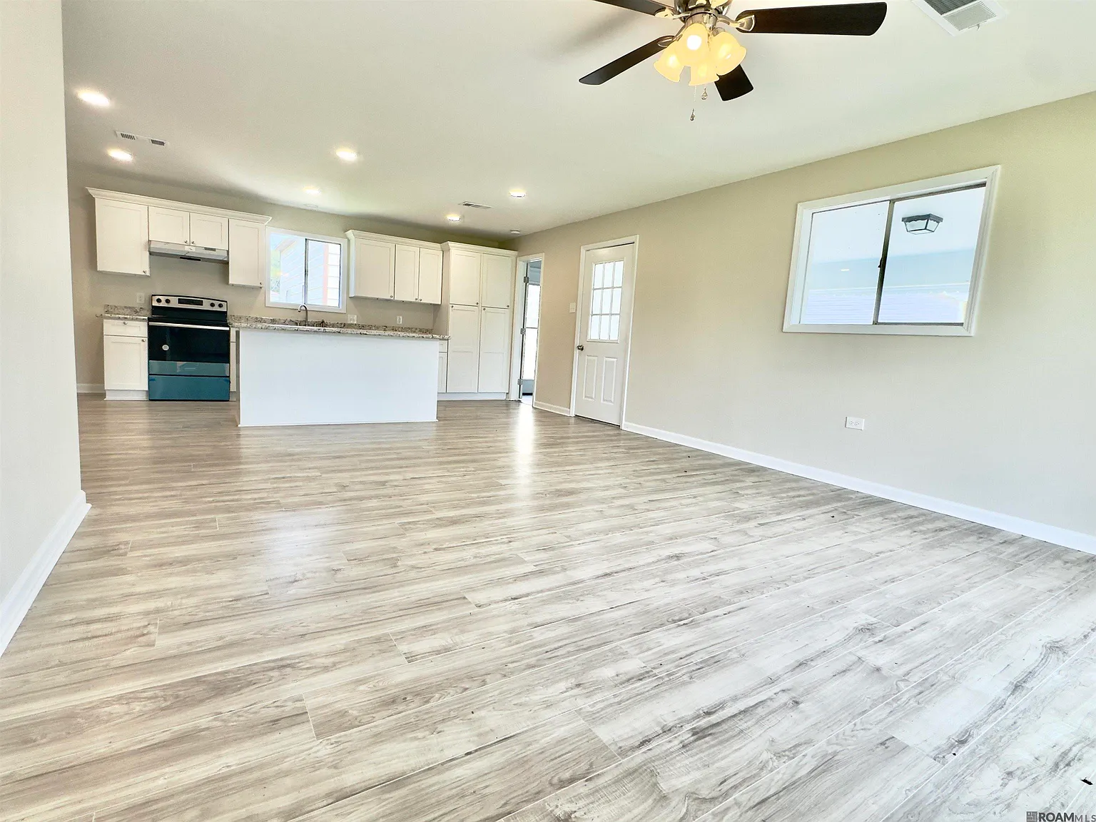3 bed, 1566 sqft, $1,600 — Photo 3