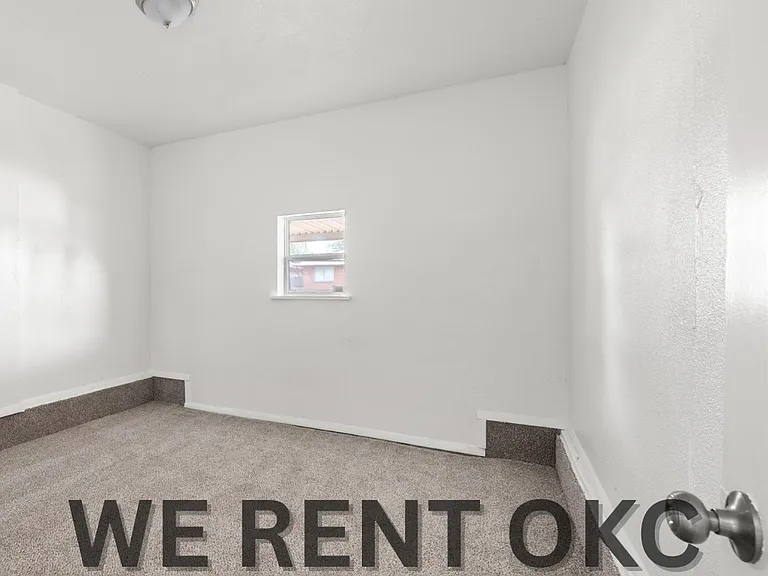 1625 SW 67th St — Photo 37