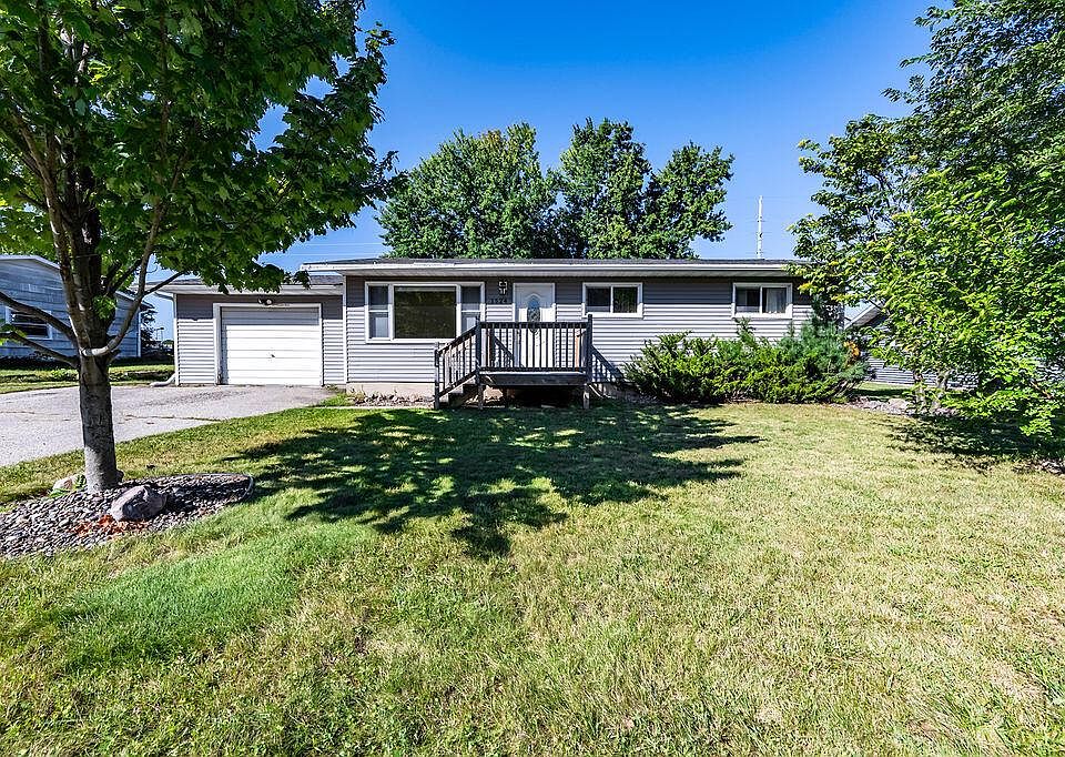 1st image of 1524 Viking AVENUE