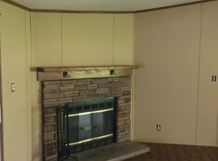 4013 Oxford Ln, Blackshear, GA 31516