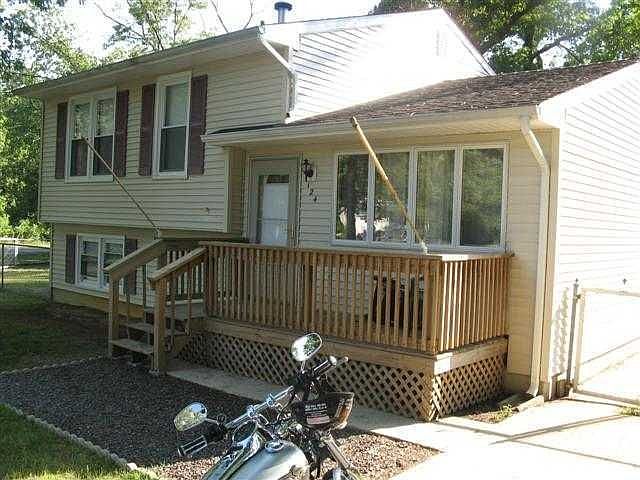 1st image of 124 Claudius St