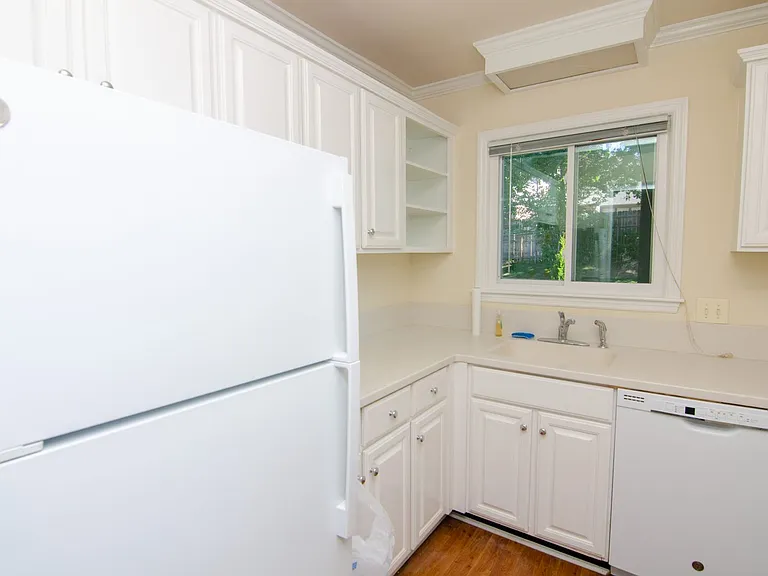 1900 Richard Jones Rd #K2 — Photo 6