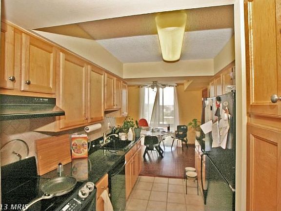 4th image of 4500 S Four Mile Run Dr APT 913