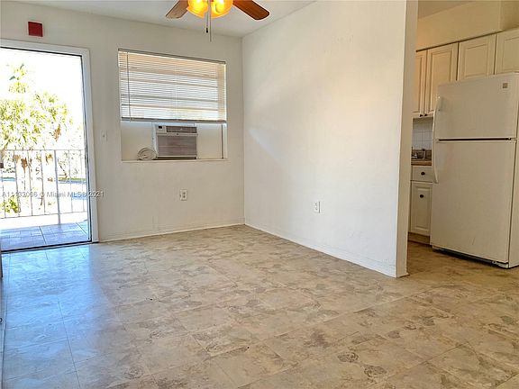 4th image of 5805 NW 7th Pl #15