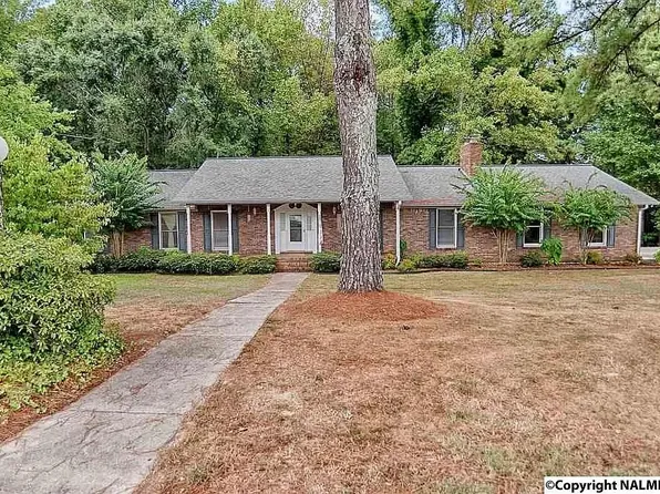 1048 Douglas St, Albertville, AL 35951