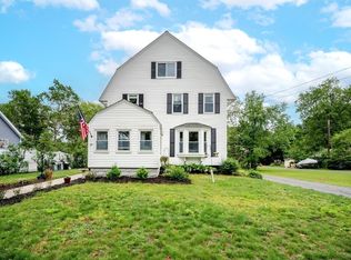 29 3rd St, Ayer, MA 01432