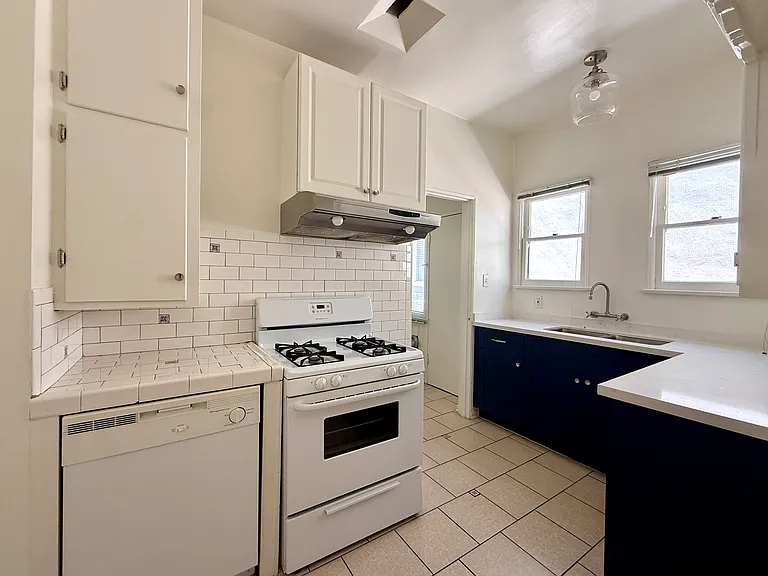 4048 Los Feliz Blvd #1 — Photo 6