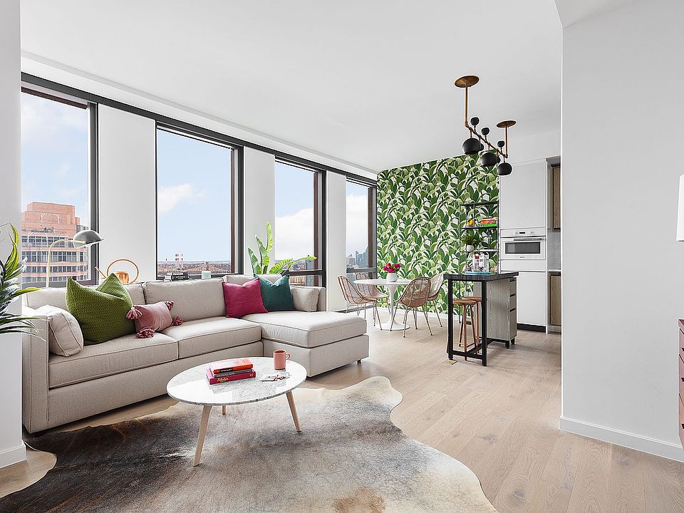 1st image of 626 1st Ave APT W43a