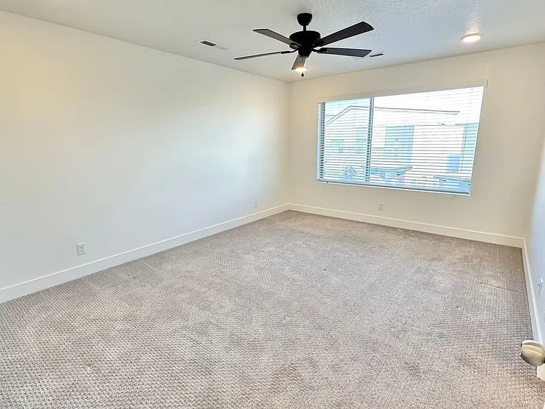 648 W Vermillion Wind Ln — Photo 21