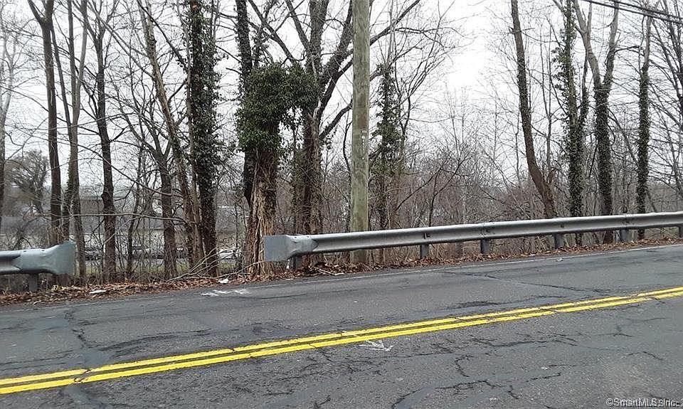 2nd image of 1051 Hanover Rd