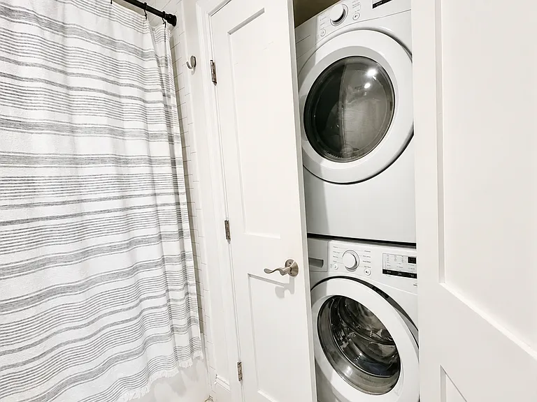 154 Gold St #3 — Photo 31