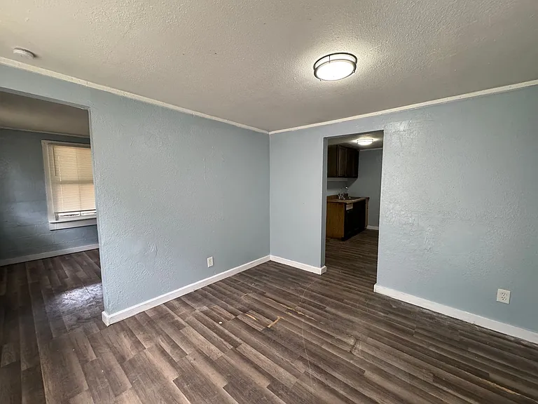 704 NW Alma Ave #101 — Photo 3