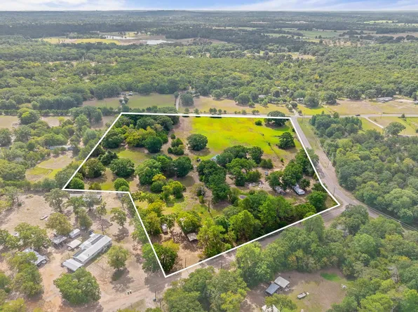 200 County Road 4253, Palestine, TX 75801