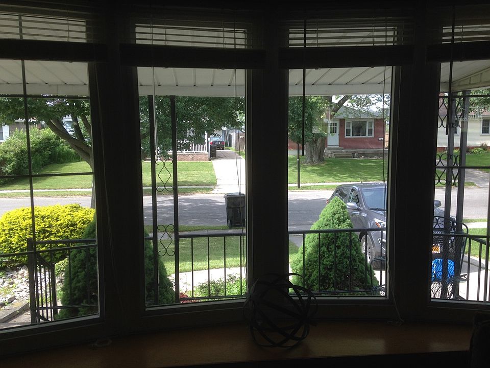 1st image of 407 McConkey Dr