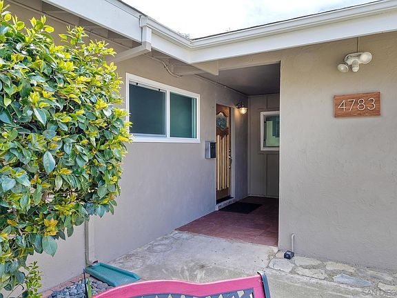 3rd image of 4783 Mount Almagosa Dr