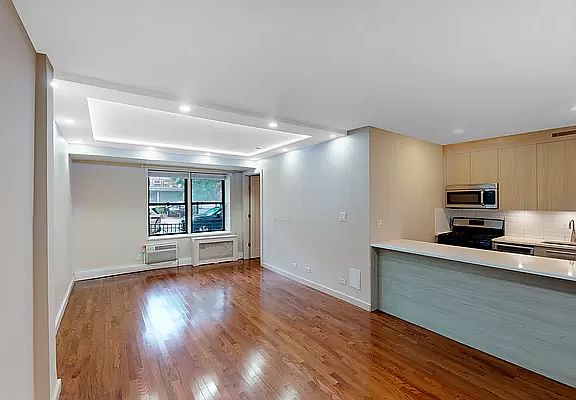 2nd image of 87-10 51st Ave APT 1E