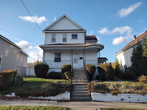 1023 Carmalt St Photo 1