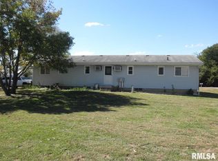 1054 Barbara Ln, East Peoria, IL 61611