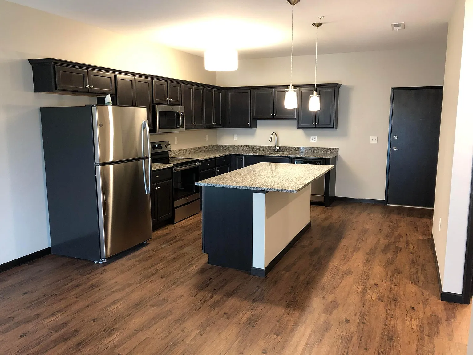 2863 Spring Rose Cir — Photo 4
