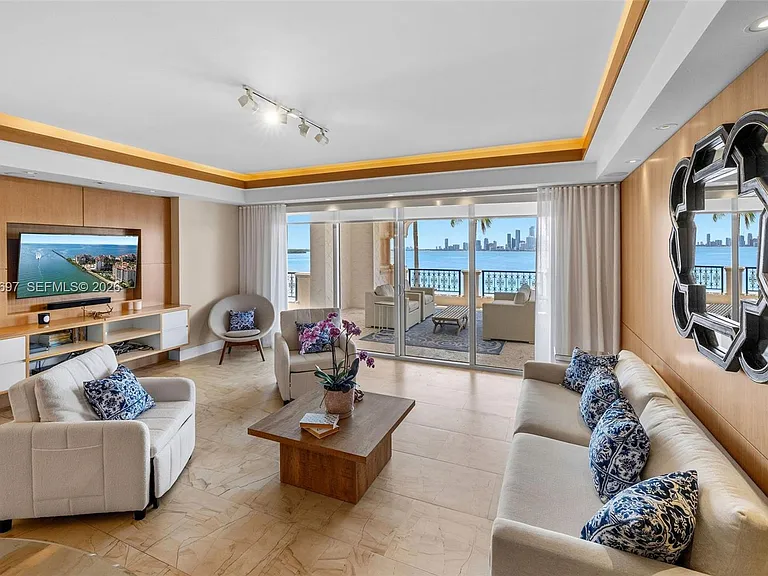 5245 Fisher Island Dr #5245 — Photo 18
