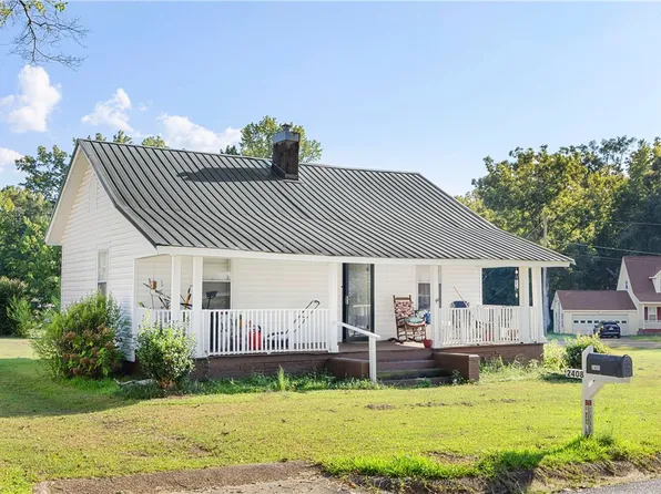 2408 37th St, Valley, AL 36854