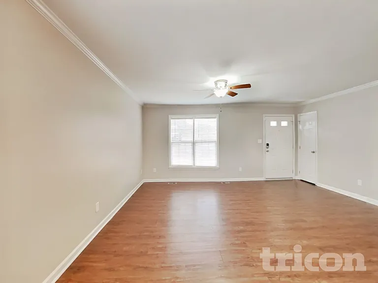 1004 Girder Ct — Photo 2