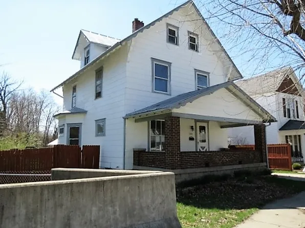 242 E North St, Winchester, IN 47394