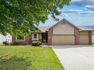 572 N Creek Trail St, Kechi, KS 67067