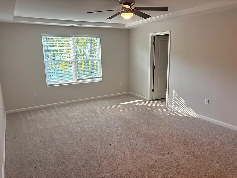 429 Hazy Hills Ln — Photo 9