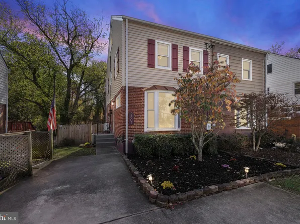 2307 Mary Baldwin Dr, Alexandria, VA 22307