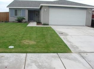 2123 Valley View St, Selma, CA 93662