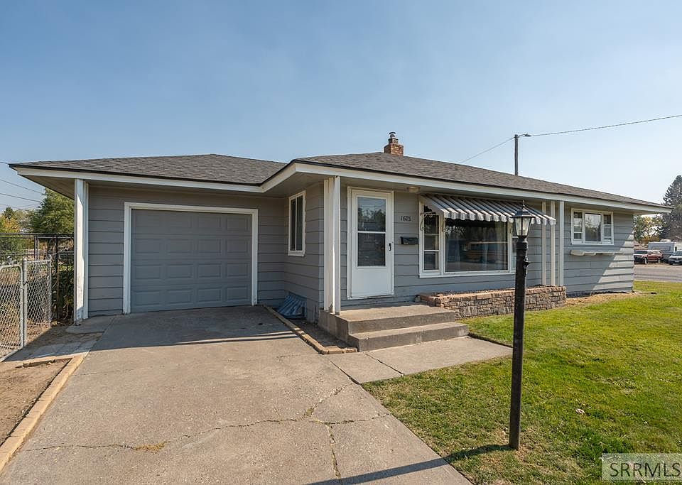 1st image of 1675 S Higbee Ave