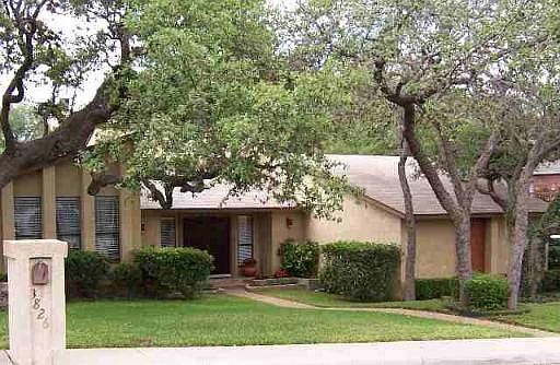 1st image of 3826 PARK GATE DR