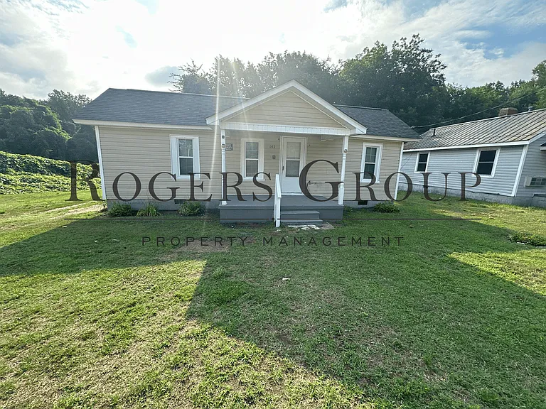 142 Ramsey St — Photo 1