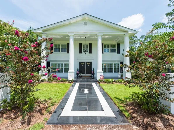 335 Main St, Barwick, GA 31720