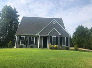 201 Raven Dr, Walhalla, SC 29691