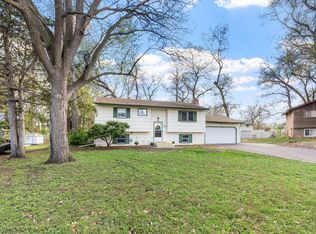 11820 Monroe Cir NE, Blaine, MN 55434