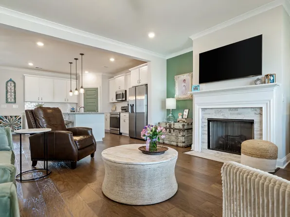 554 Avondale Ln, Pell City, AL 35128