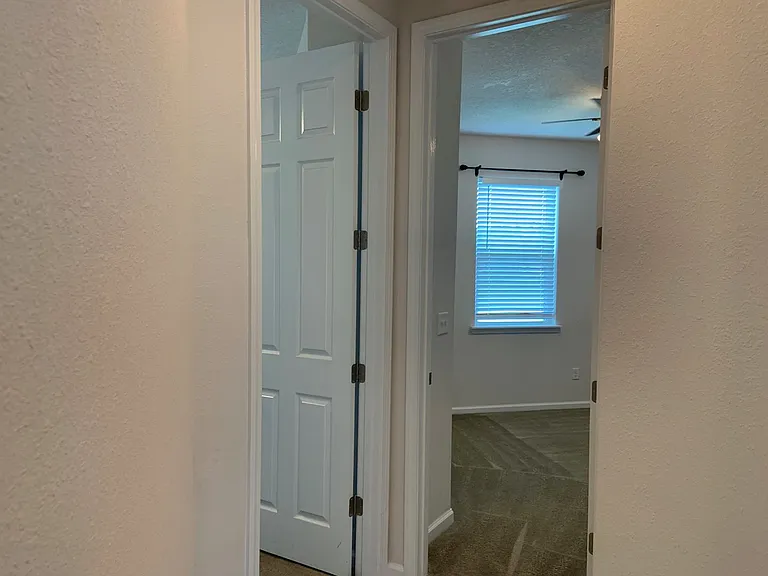 816 Redtail Ln — Photo 47